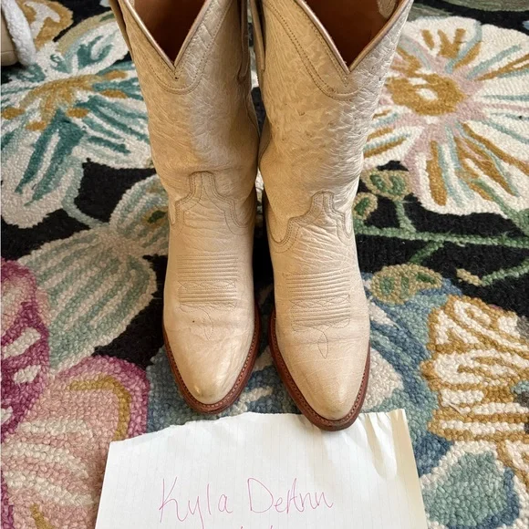 Tecovas Pearl Chloe’s Bone Heeled Boots - Picture 3 of 3